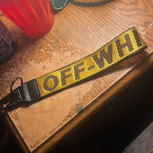 Off white Keychain(firm price)